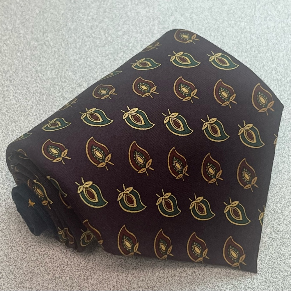 Vintage Tommy Hilfiger 100% Silk Men's Tie Preppy Made in the USA